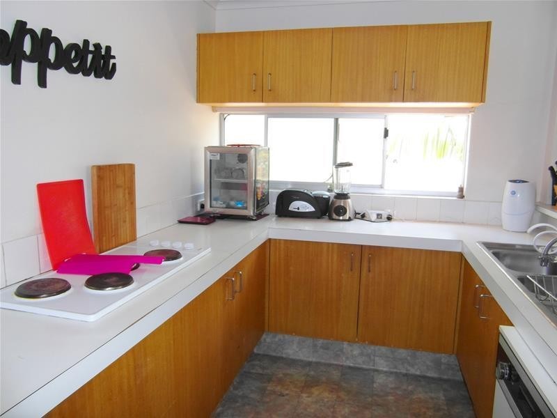 17 Laycock Street ‘Cupania’, Surfers Paradise QLD 4217