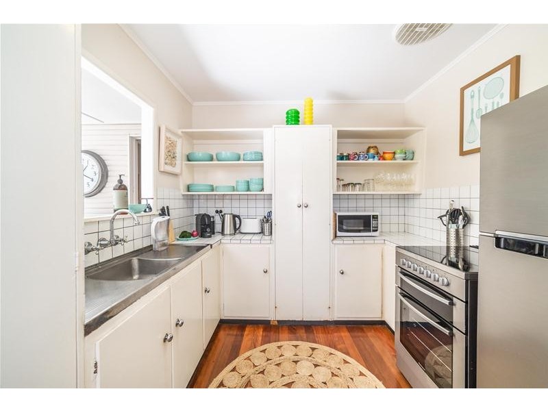 19 Norfolk Avenue, Surfers Paradise QLD 4217