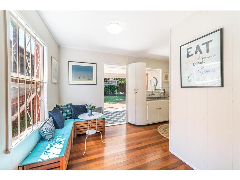 19 Norfolk Avenue, Surfers Paradise QLD 4217