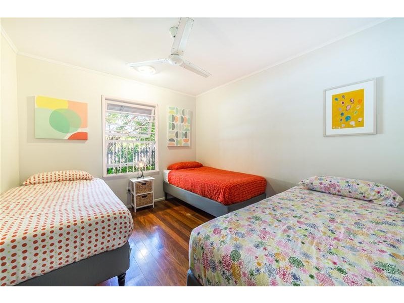 19 Norfolk Avenue, Surfers Paradise QLD 4217