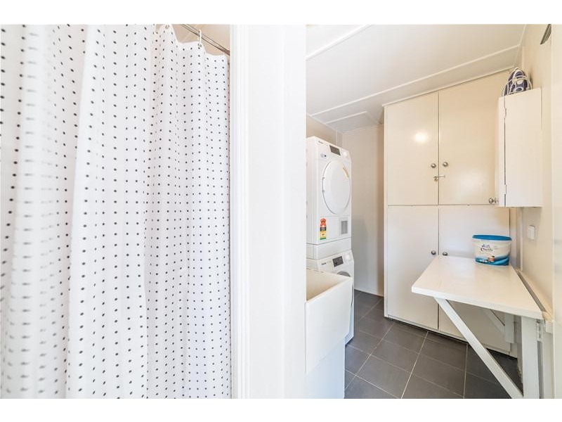 19 Norfolk Avenue, Surfers Paradise QLD 4217