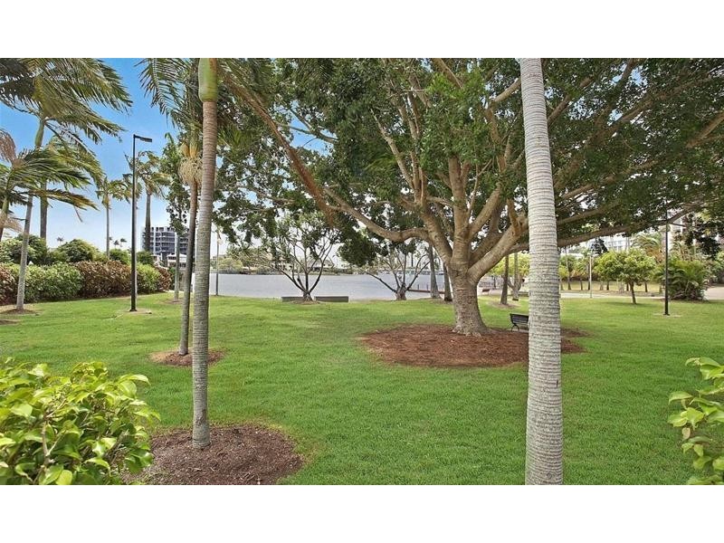 40 Watson Esplanade, Surfers Paradise QLD 4217