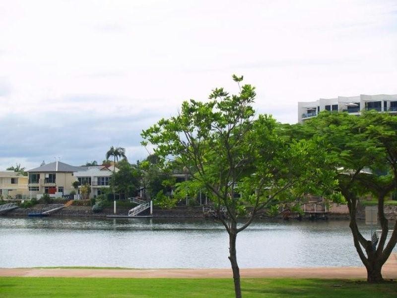 40 Watson Esplanade, Surfers Paradise QLD 4217