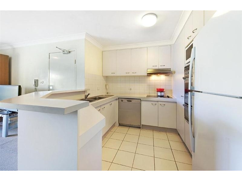 38/27 Wharf Road, Surfers Paradise QLD 4217