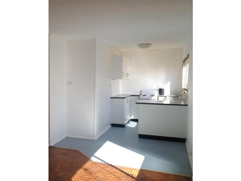 1/25 Leonard Avenue, Surfers Paradise QLD 4217