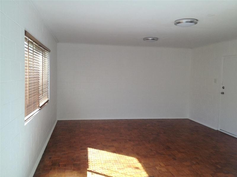 1/25 Leonard Avenue, Surfers Paradise QLD 4217