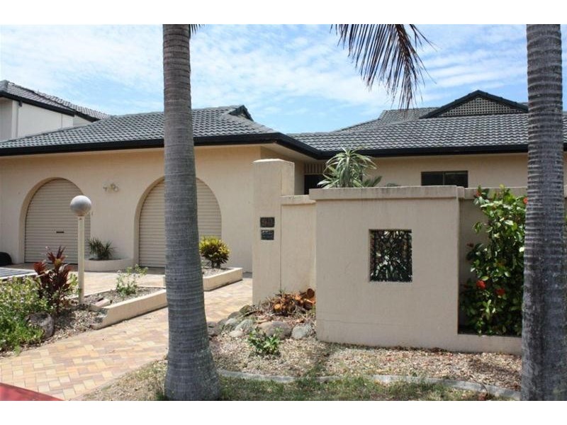 92 Commodore Drive, Paradise Waters QLD 4217