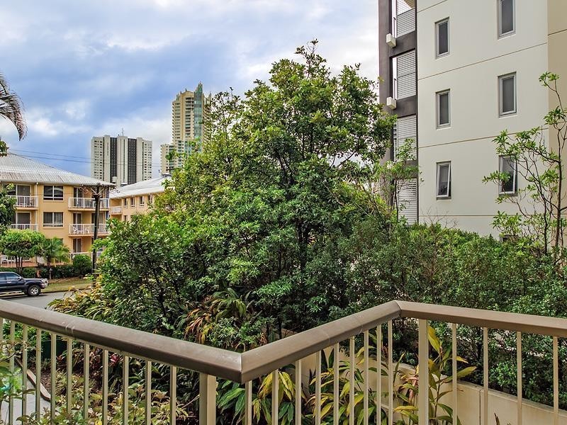 3 Oak Avenue ‘Oak Lodge’, Budds Beach, Surfers Paradise QLD 4217