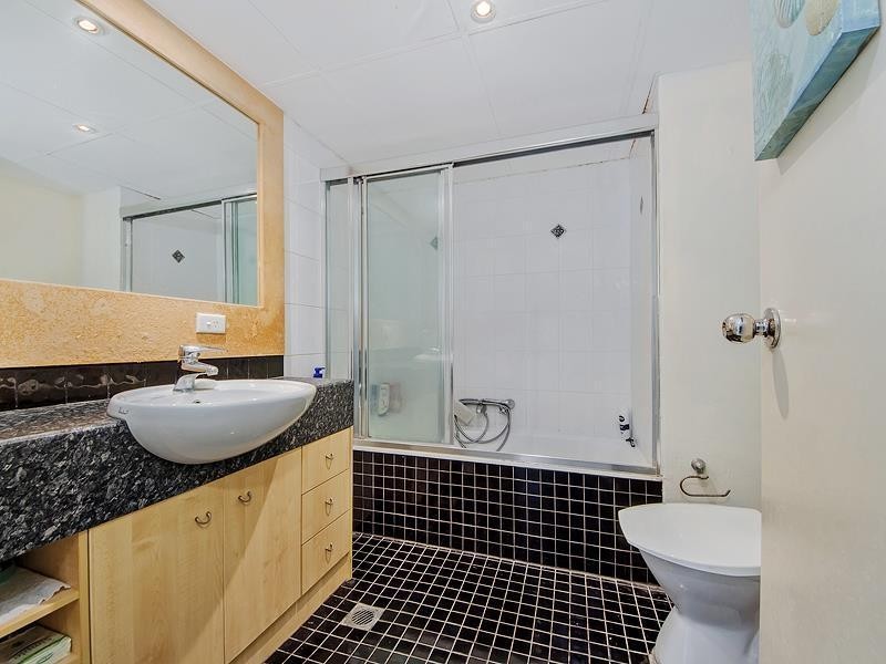 3 Oak Avenue ‘Oak Lodge’, Budds Beach, Surfers Paradise QLD 4217