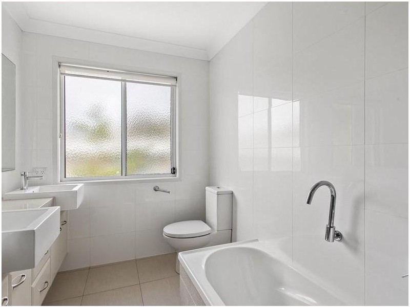 2/84 Falconer Street, Southport QLD 4215