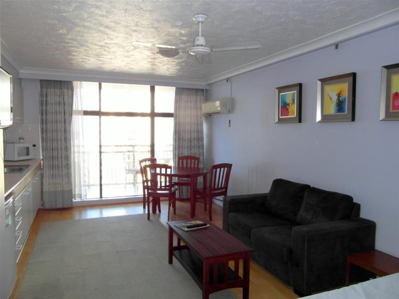 18 Hanlan Street ‘Beachcomber’, Surfers Paradise QLD 4217