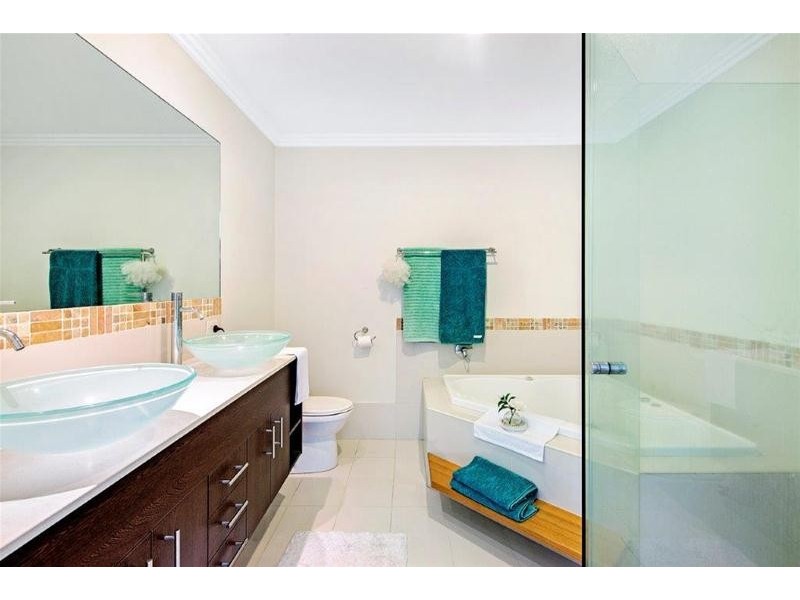 2/17 Sunset Boulevard, Surfers Paradise QLD 4217