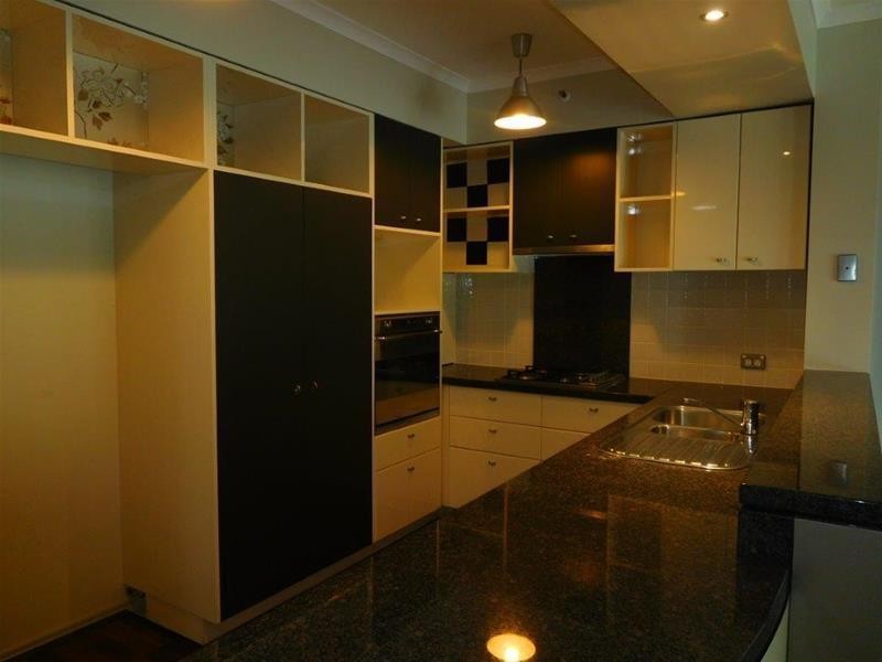 1 Lennie Avenue, Main Beach QLD 4217