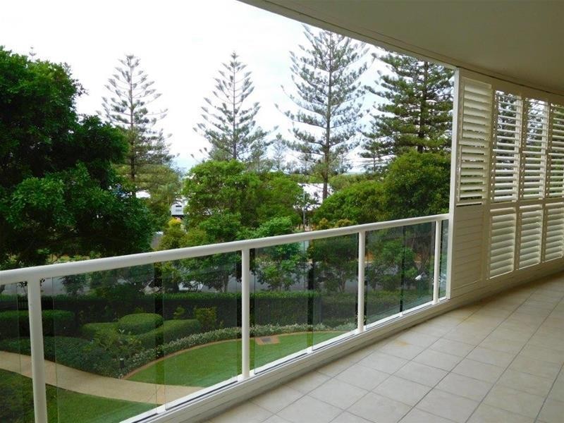 1 Lennie Avenue, Main Beach QLD 4217