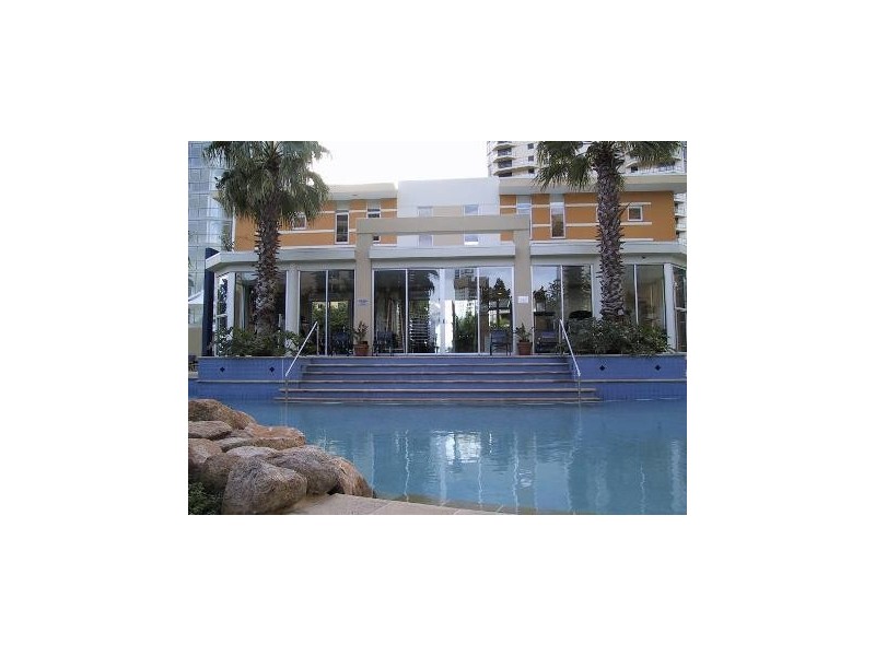 1 Lennie Avenue, Main Beach QLD 4217