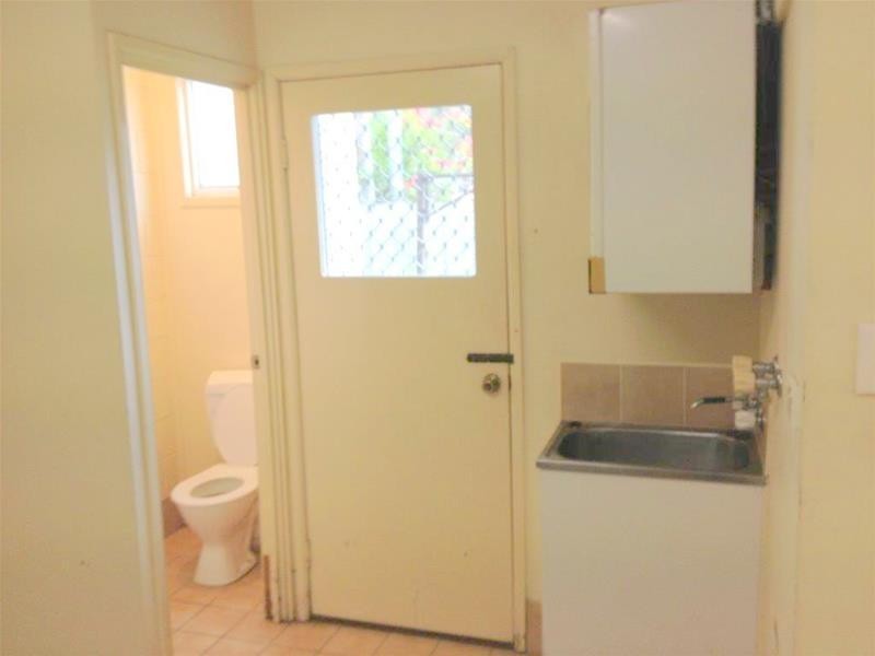 2 St Kevins Avenue, Benowa QLD 4217