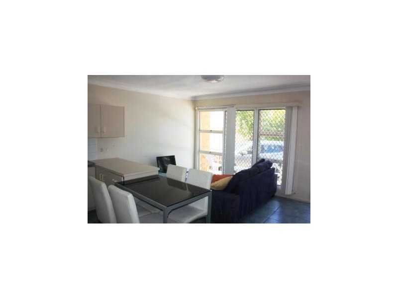 1/14 Leonard Avenue, Surfers Paradise QLD 4217