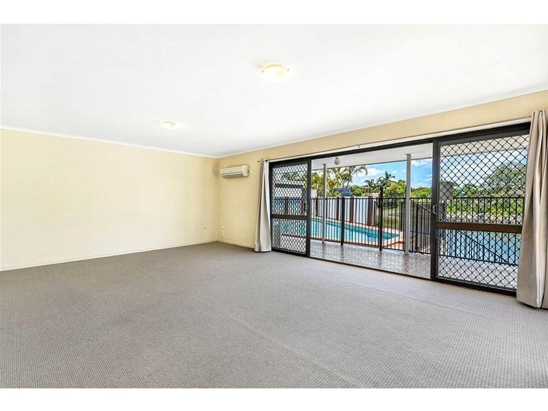 68 Rapallo Avenue, Isle Of Capri QLD 4217