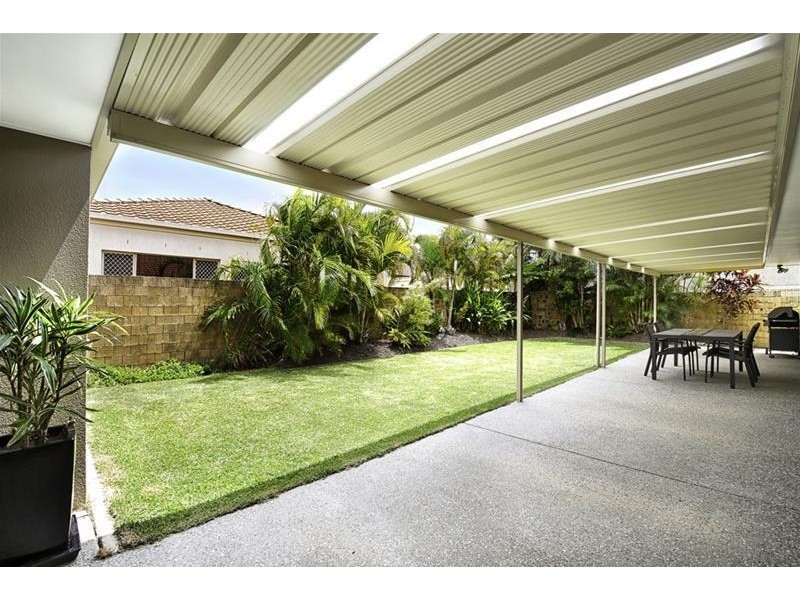 55 Edinburgh Road, Benowa Waters QLD 4217