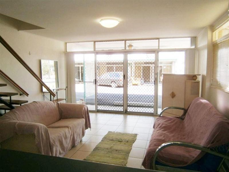 1/19 Watson Esplanade, Surfers Paradise QLD 4217