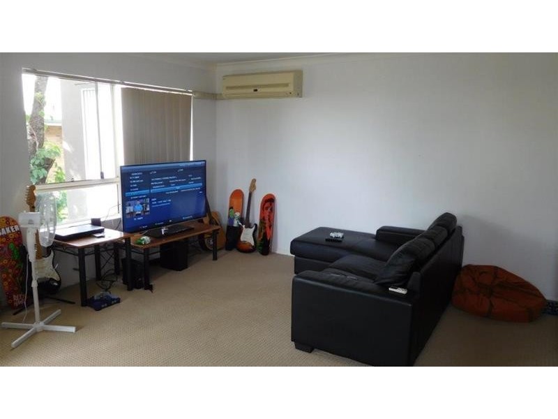 131 Muir Street, Labrador QLD 4215