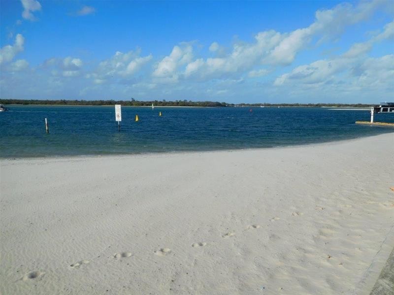 131 Muir Street, Labrador QLD 4215