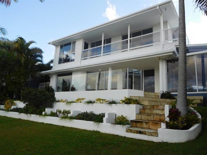 157  Campbell Street, Sorrento QLD 4217
