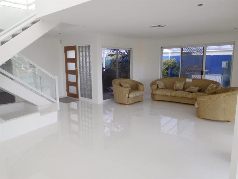 157  Campbell Street, Sorrento QLD 4217