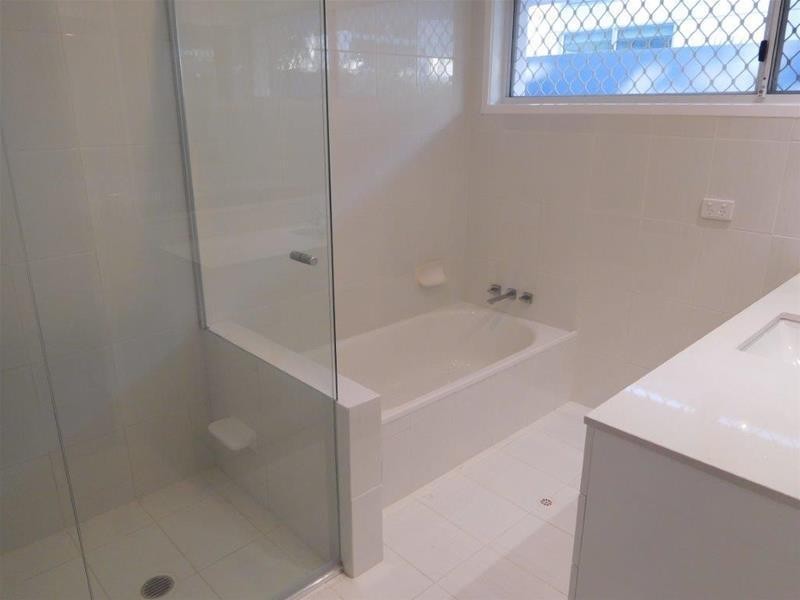 157  Campbell Street, Sorrento QLD 4217