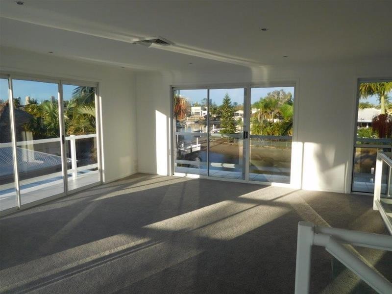 157  Campbell Street, Sorrento QLD 4217
