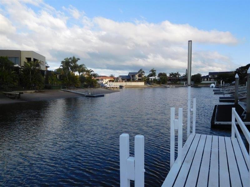 157  Campbell Street, Sorrento QLD 4217