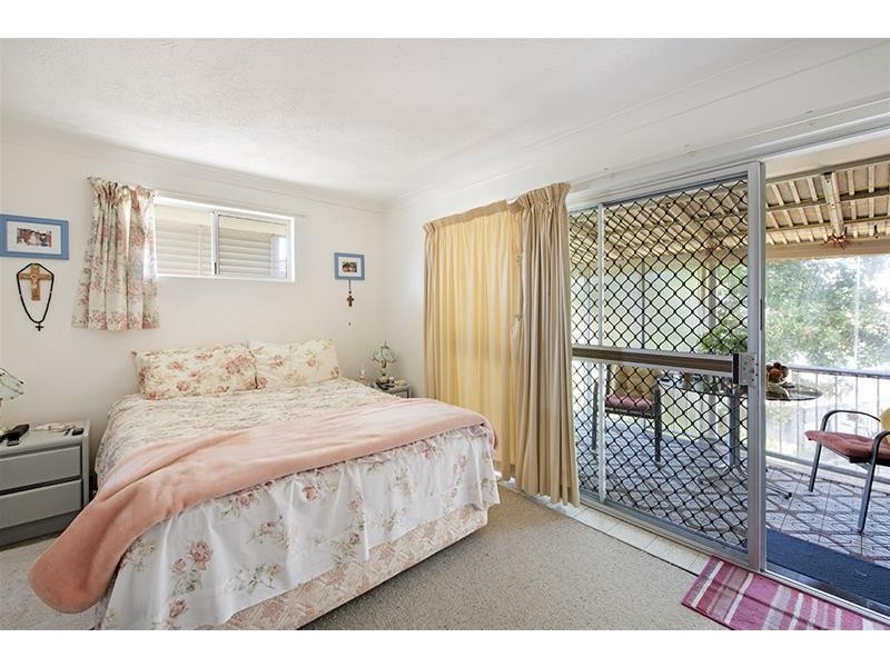 2/33 Sunrise Boulevard, Surfers Paradise QLD 4217