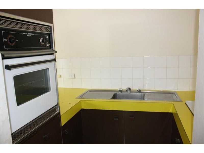 10 Acacia Avenue, Surfers Paradise QLD 4217