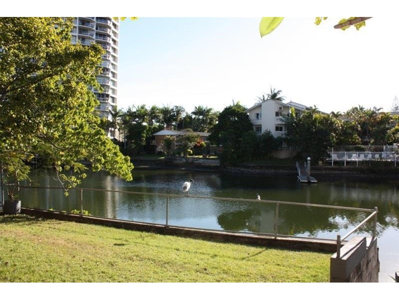 14 Paradise Island, Surfers Paradise QLD 4217