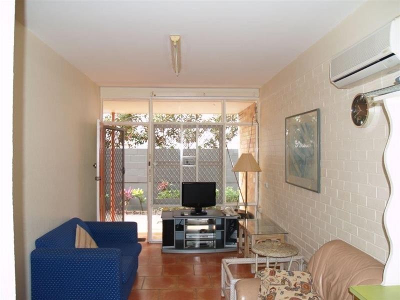 14 Paradise Island, Surfers Paradise QLD 4217