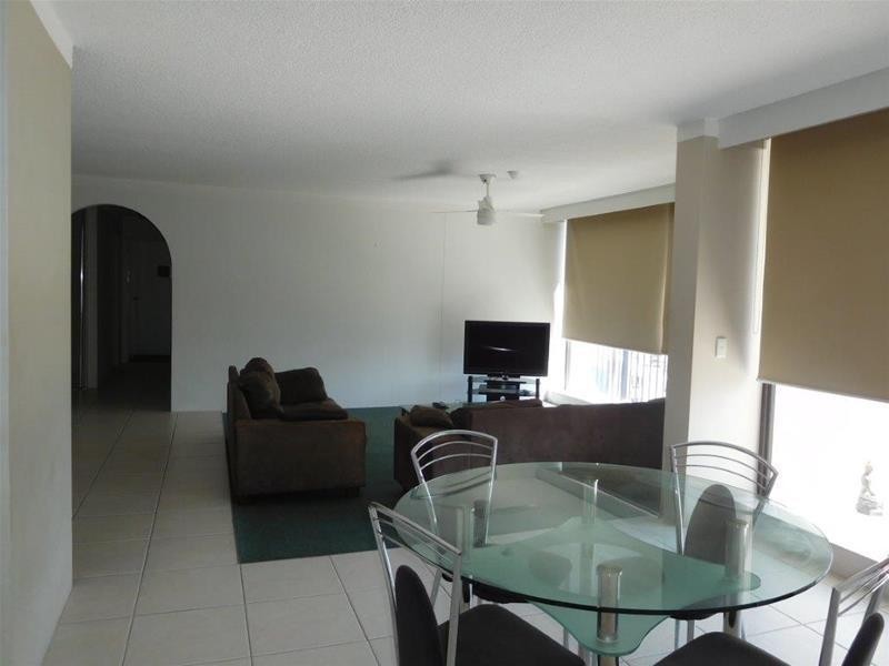 2 Riverview Parade, Surfers Paradise QLD 4217