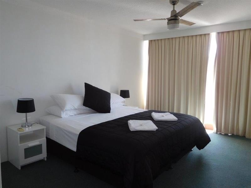 2 Riverview Parade, Surfers Paradise QLD 4217