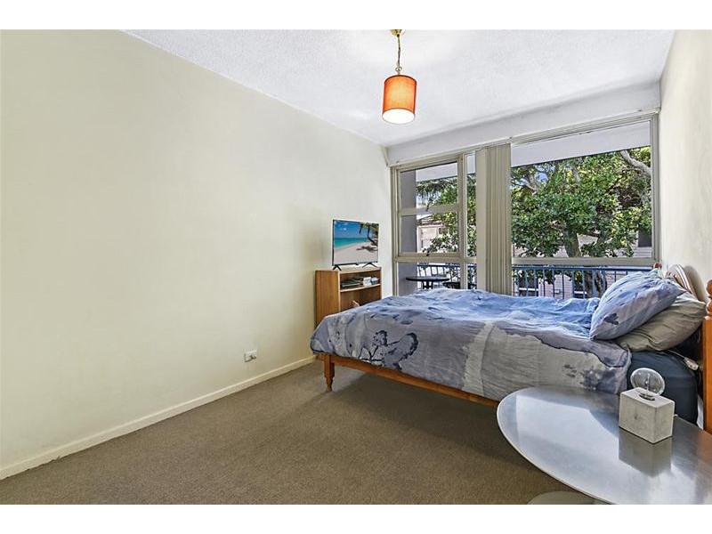 4/2930 Gold Coast Highway, Surfers Paradise QLD 4217