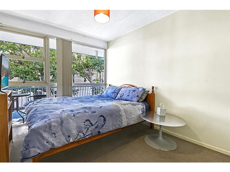 4/2930 Gold Coast Highway, Surfers Paradise QLD 4217