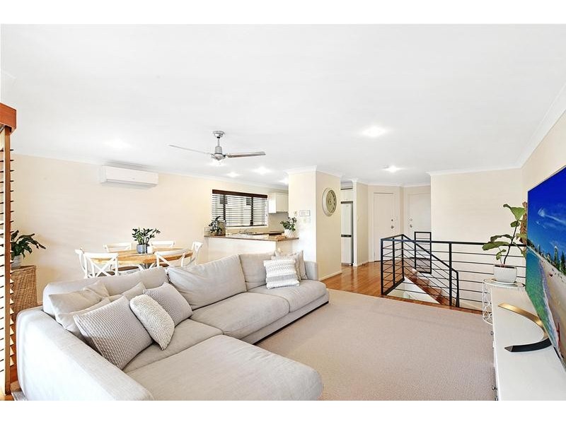 1/38 Pine Avenue, Surfers Paradise QLD 4217