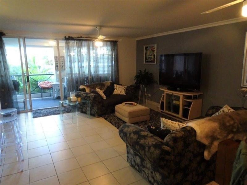 6 Northcliffe Terrace, Surfers Paradise QLD 4217