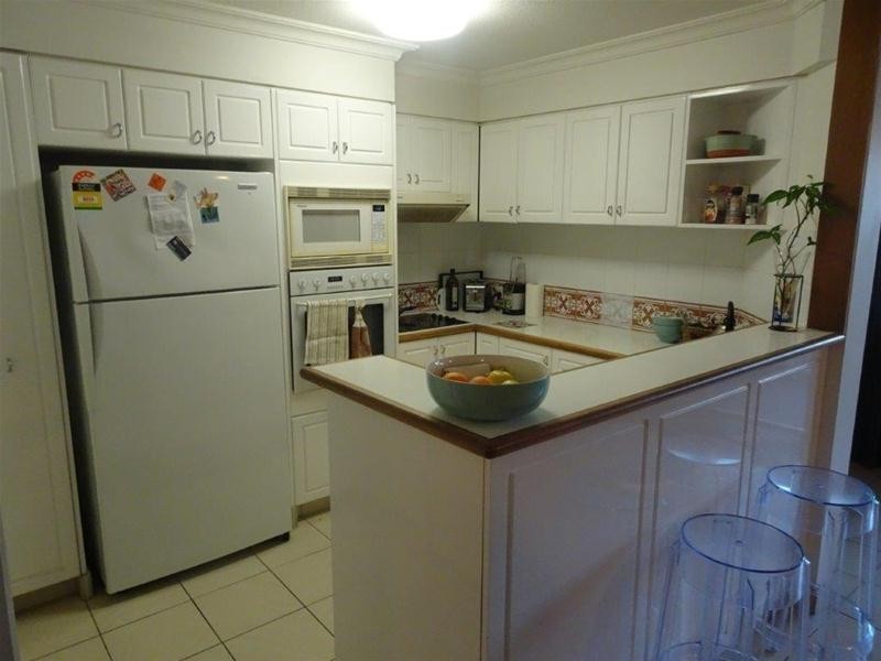 6 Northcliffe Terrace, Surfers Paradise QLD 4217