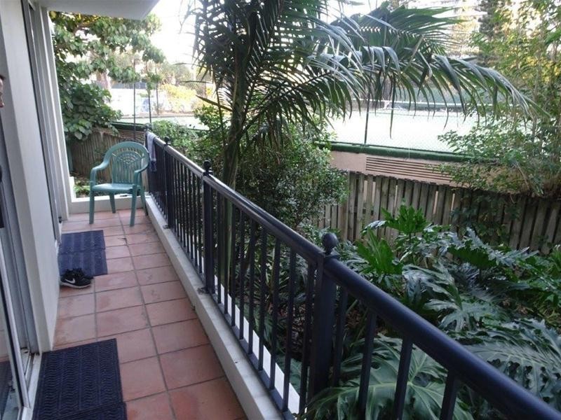 6 Northcliffe Terrace, Surfers Paradise QLD 4217