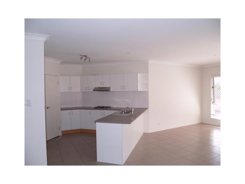 10 Lilyvale Cresecent, Ormeau QLD 4208