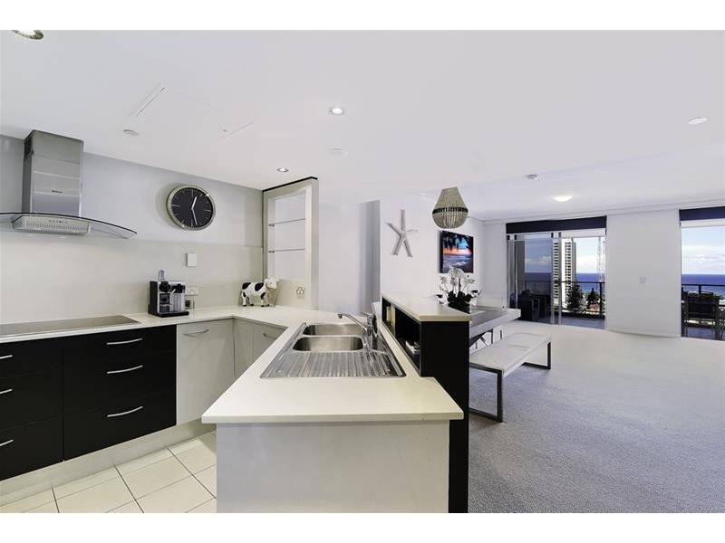 21 Cypress Avenue, Surfers Paradise QLD 4217