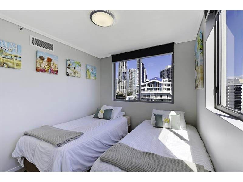 21 Cypress Avenue, Surfers Paradise QLD 4217