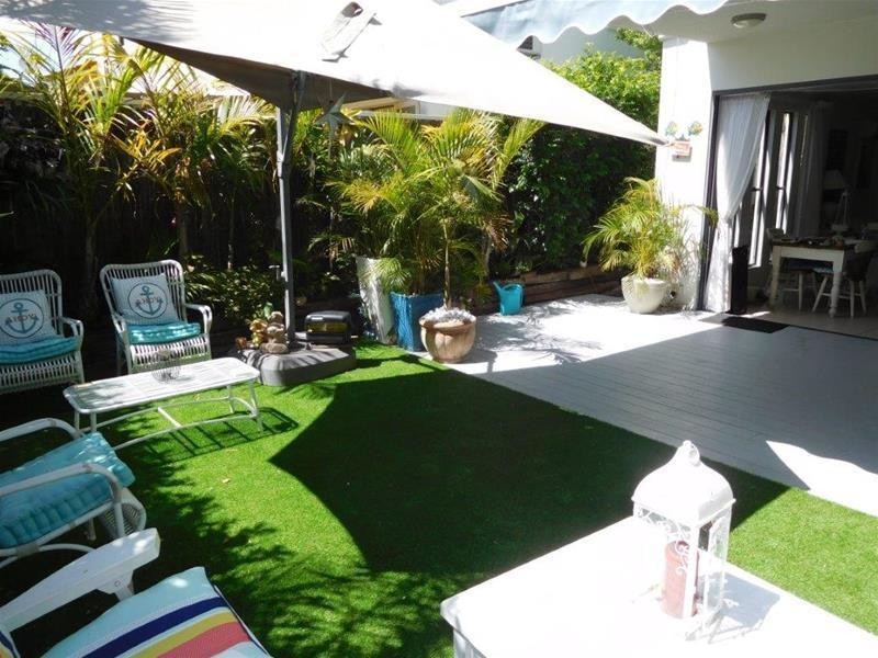 37 Anembo Street, Chevron Island QLD 4217