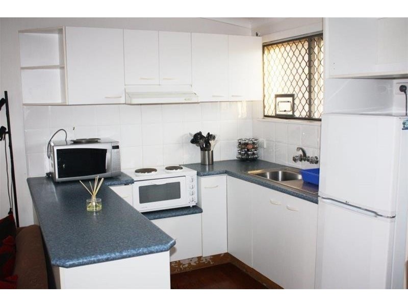 7/14 Leonard Avenue, Surfers Paradise QLD 4217