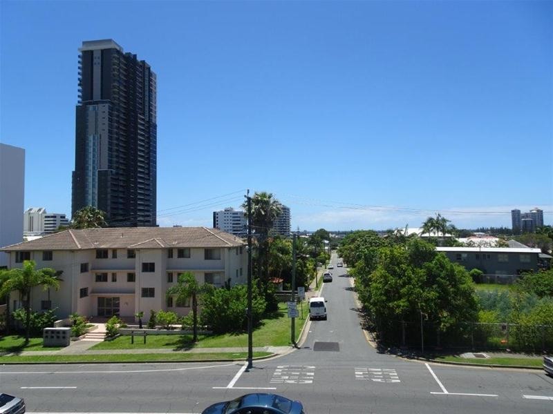 9/79 Queen Street, Southport QLD 4215