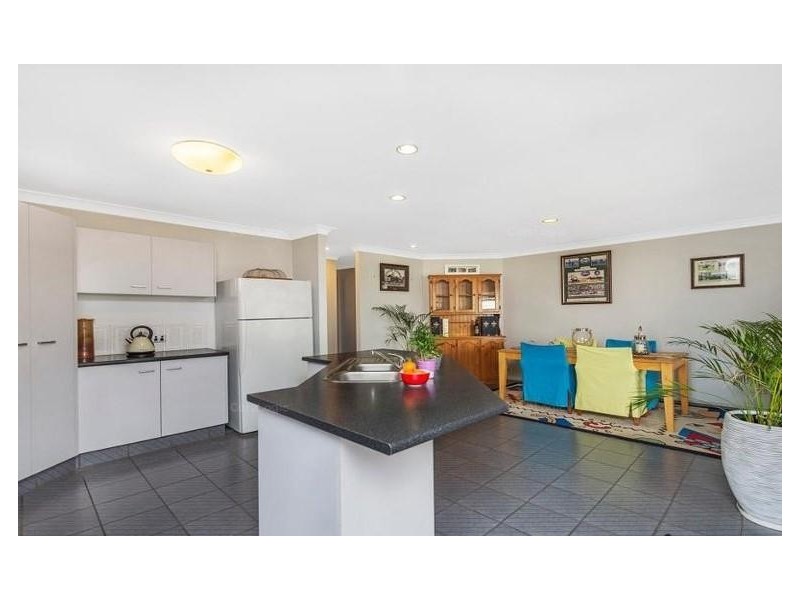 91 Crombie Avenue, Bundall QLD 4217